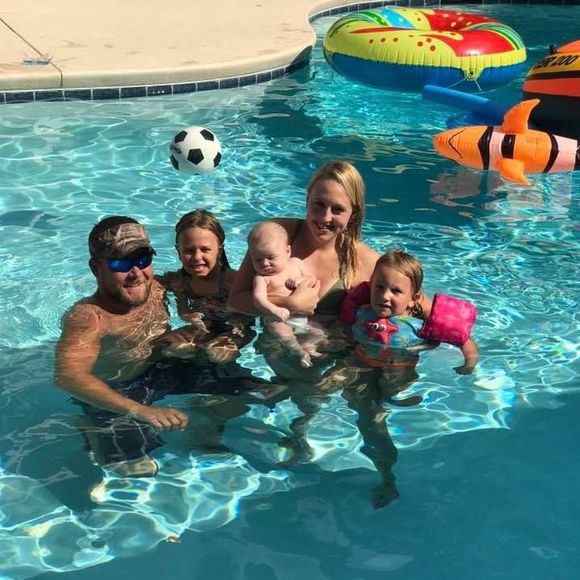 Meet your Posher, Kayla - Picture 1 of 1